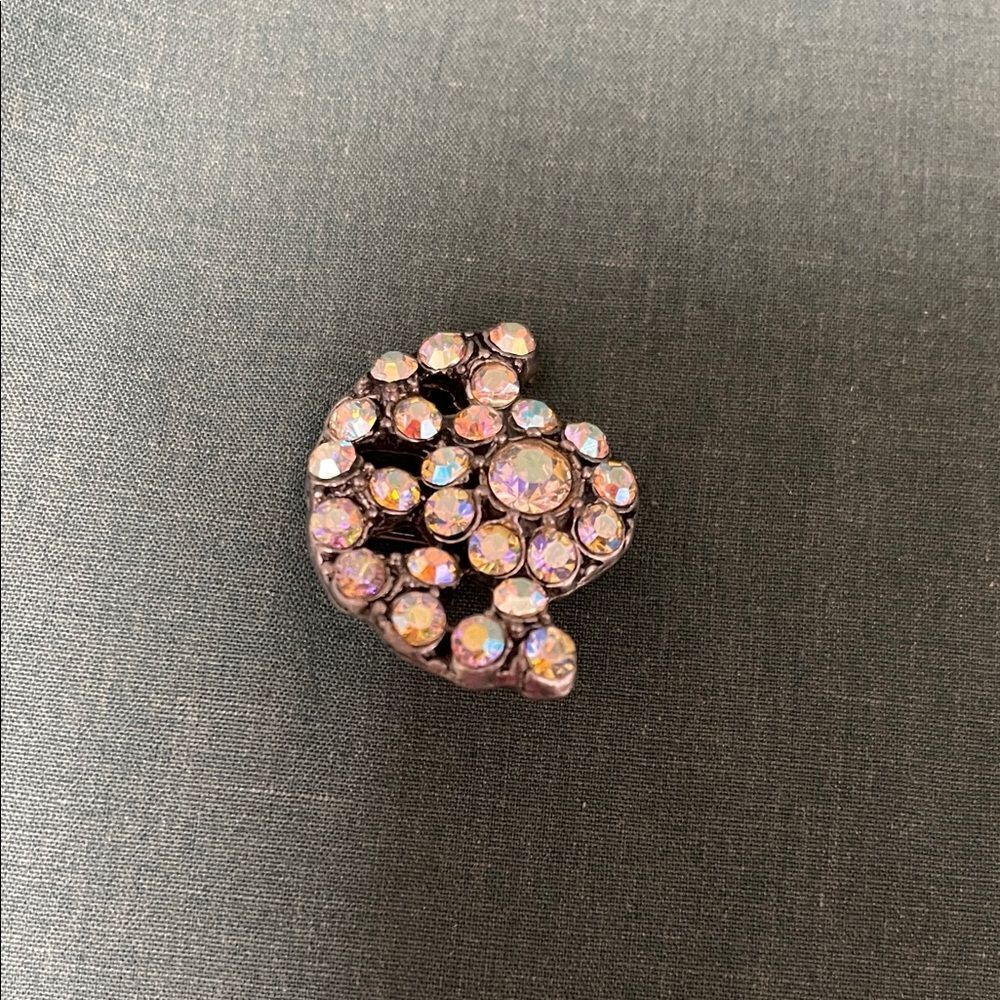 Vintage Elegant Silver Pink Crystal Brooch